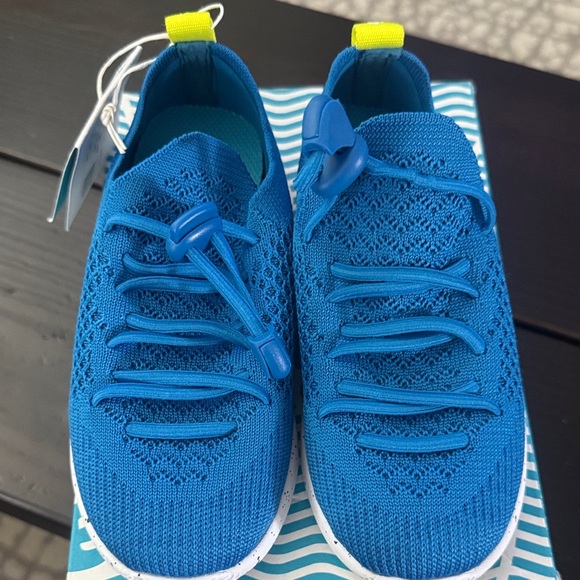 Native Kids Tennis Shoes - Picture 7 of 7